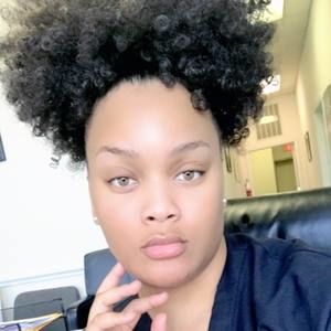 Meet your Posher, Jasmine